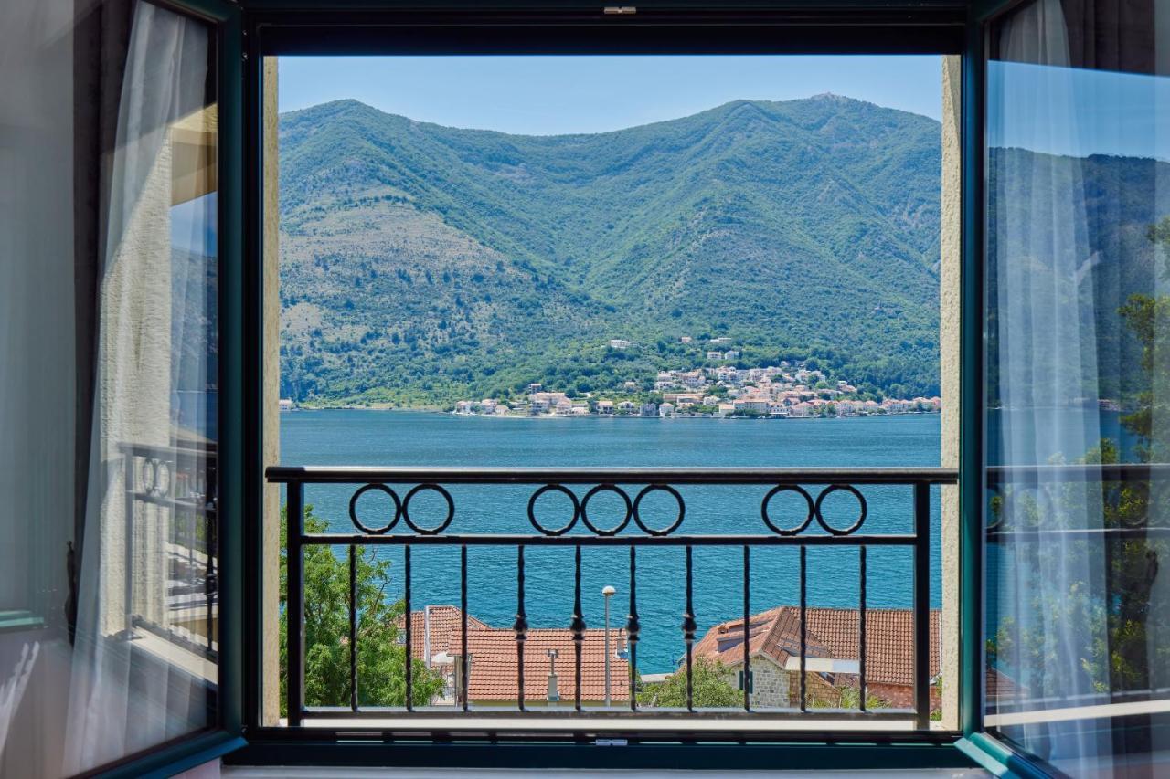 Apartamento Iva'S Sea View Balcony Kotor Exterior foto